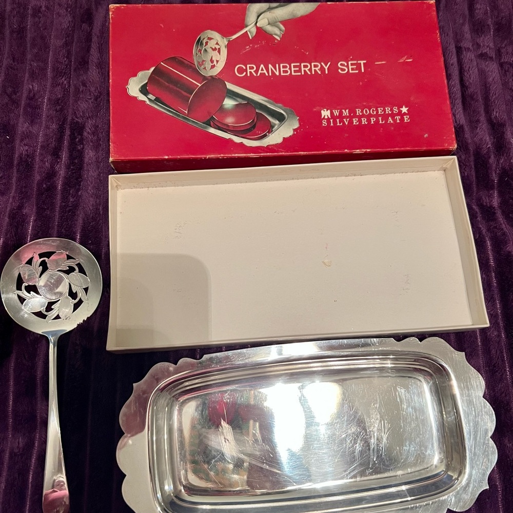 WM Rogers Silver Plate Vintage Cranberry Set with Original Box